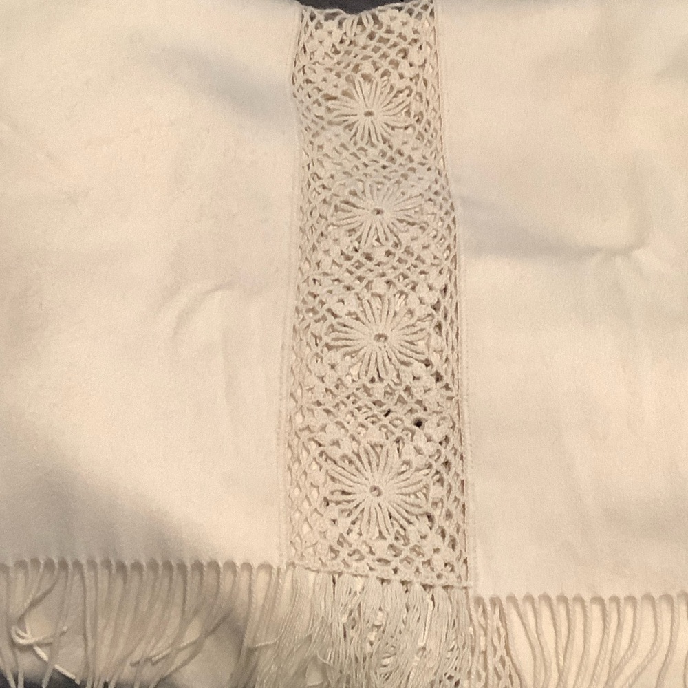 Nordstrom Cream Lace Detail Cashmere Wrap